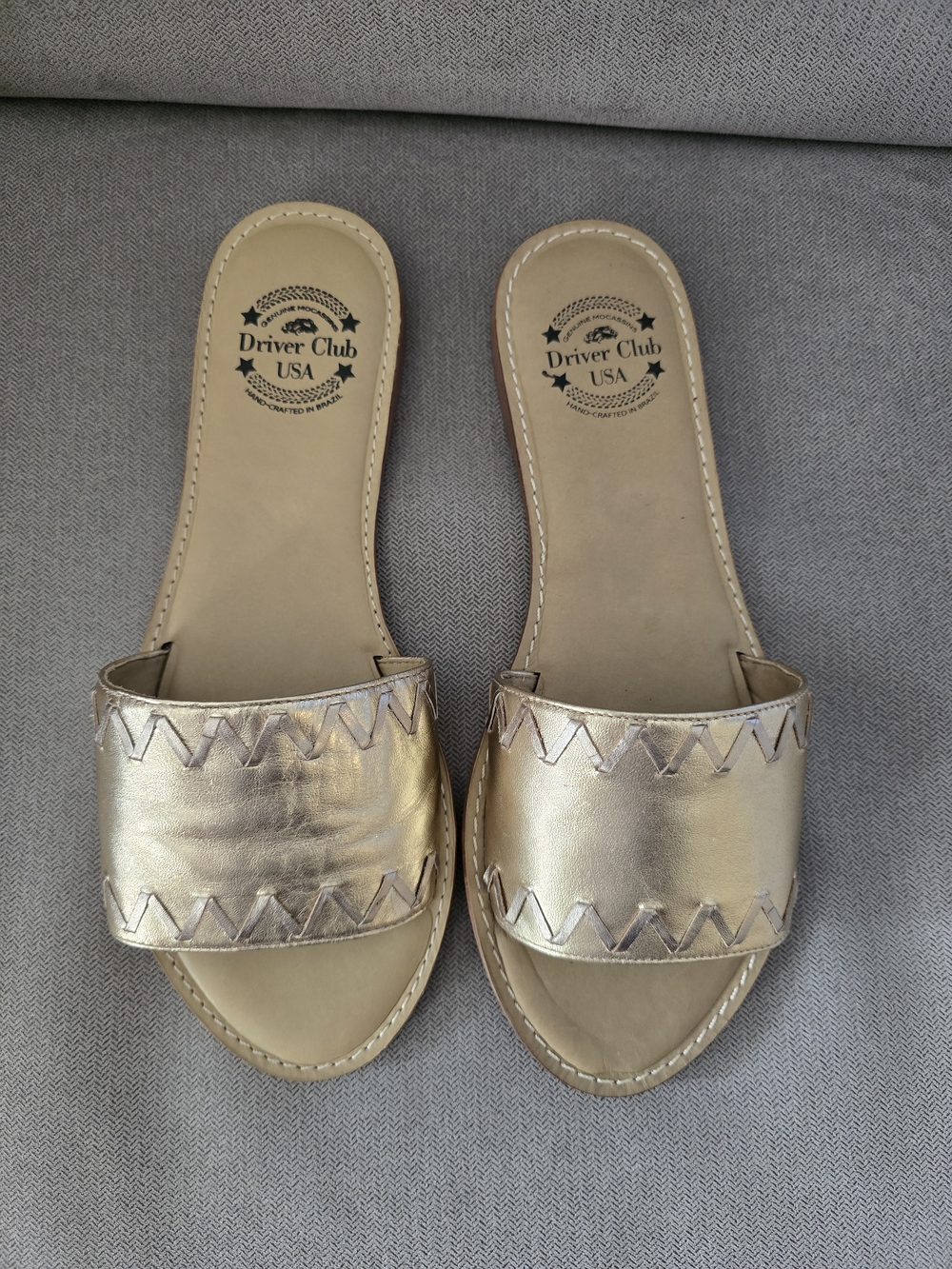 NWOB Driver Club USA Metallic Gold Slide Mules - 11